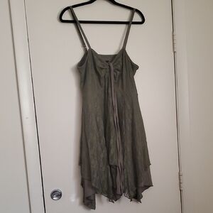 *NWT* Hot Topic's Thorn and Fable Green Lace Hanky Hem Halter Dress